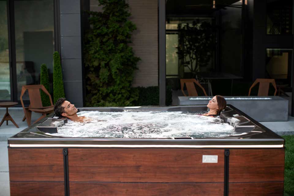How Long Should You Stay in a Hot Tub